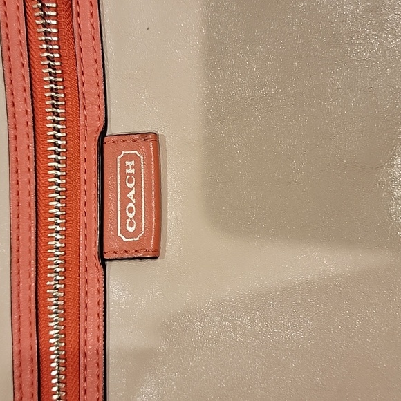 Coach Daisy Spectator Shoulder Bag - Picture 2 of 12